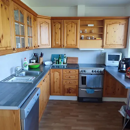 홈스테이 Separate In A Large House,on The E6 Road *